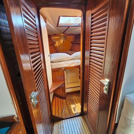 Sailboat Home บาร์เซโลนา ภายนอก รูปภาพ