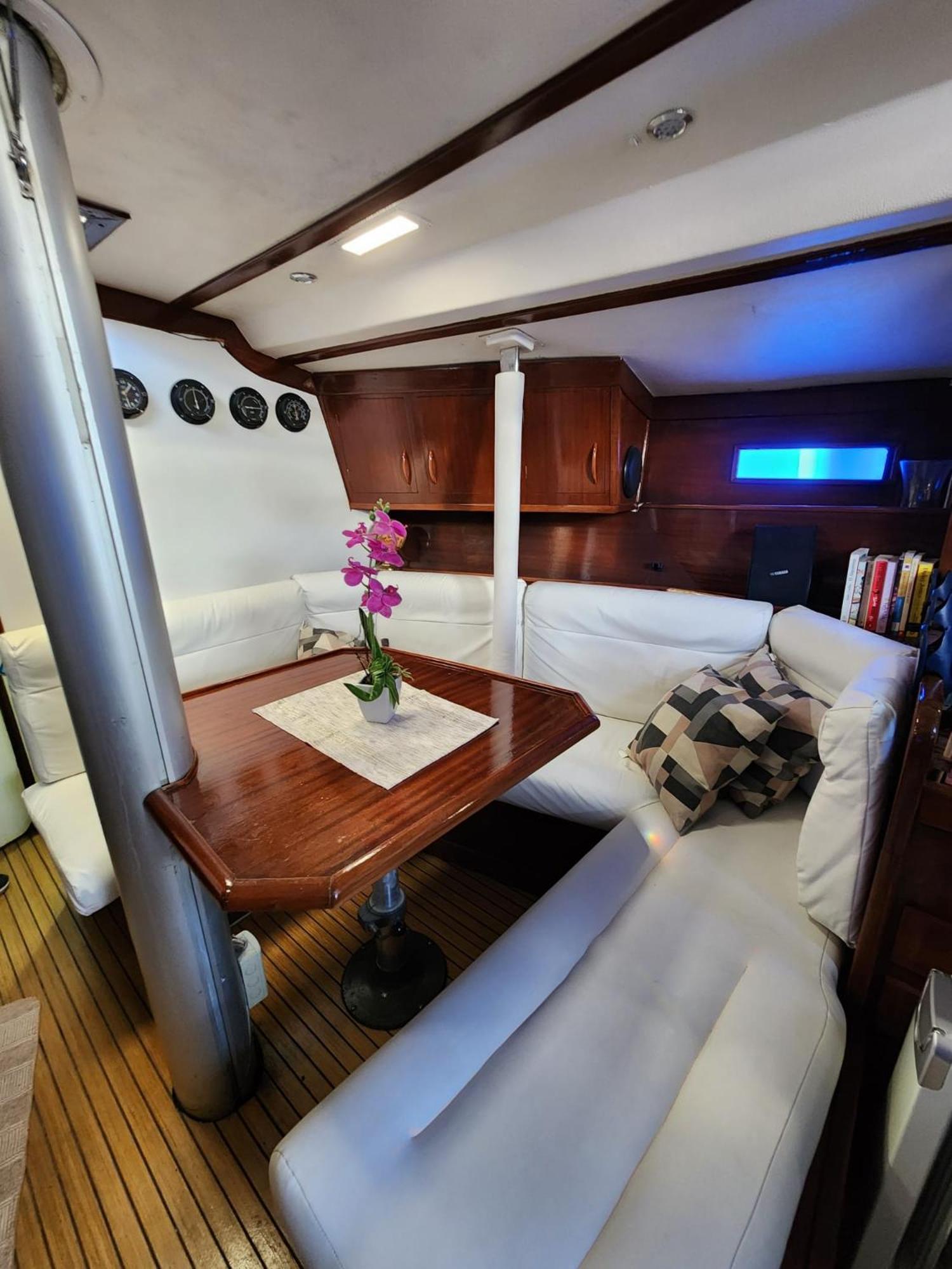Sailboat Home บาร์เซโลนา ภายนอก รูปภาพ