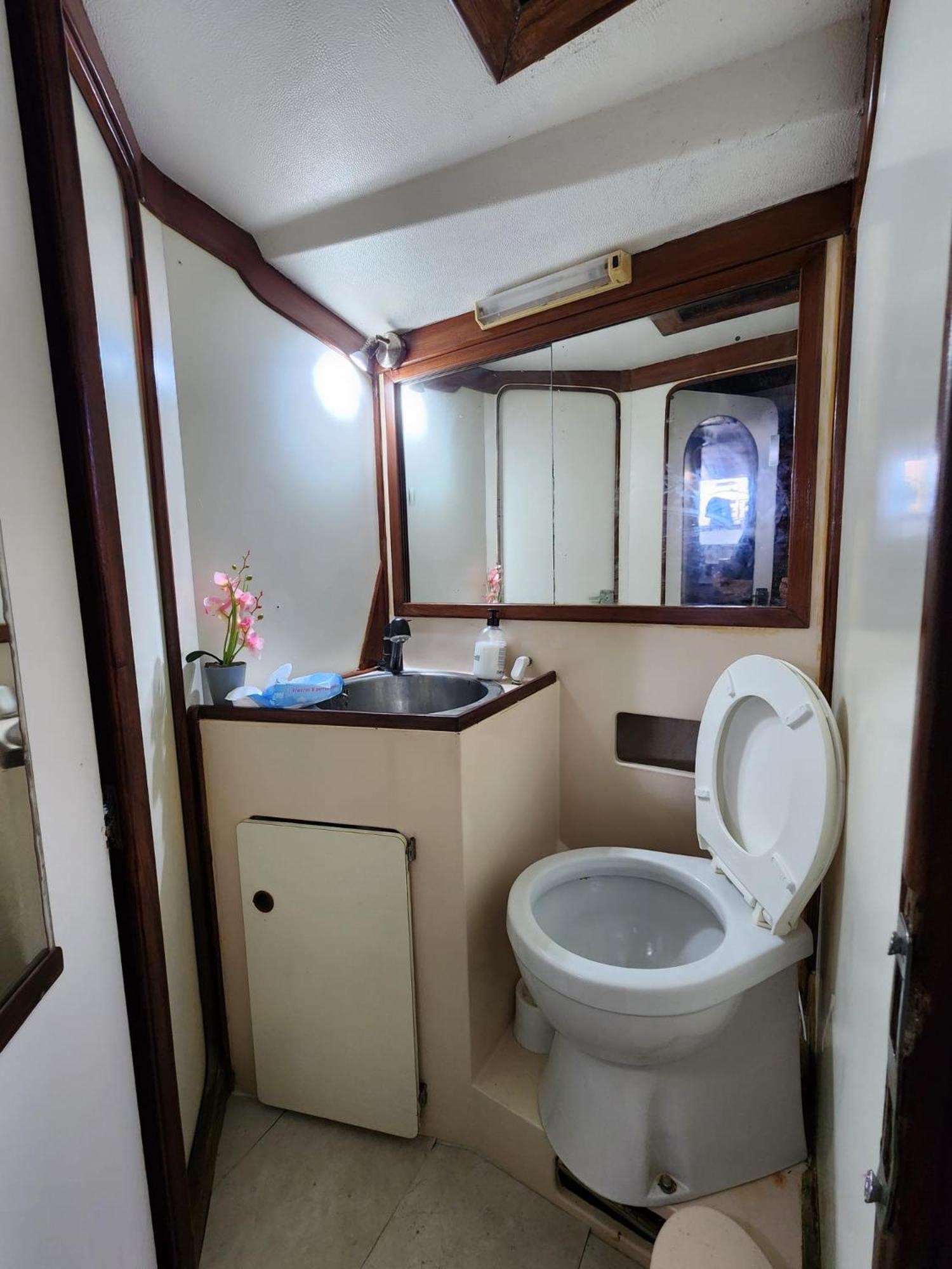 Sailboat Home บาร์เซโลนา ภายนอก รูปภาพ